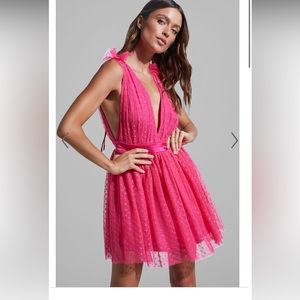 MARIABELLA MINI DRESS - TULLE PLUNGE DRESS IN HOT PINK